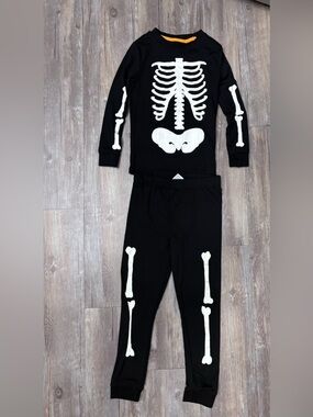 Kids Black Glow Skeleton Pajama Set size 5T unisex